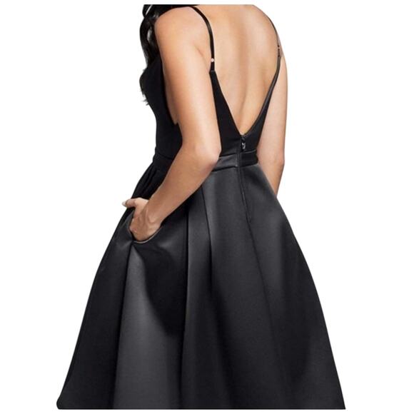 NWT Marciano Miriam Satin Scuba Dress Fit & Flare A-Line Black Size Medium $198 - Picture 2 of 12